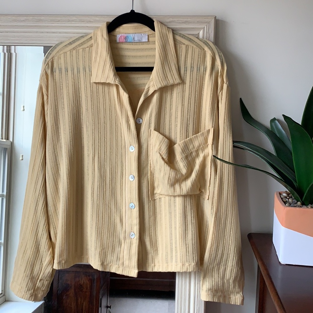 FREE PEOPLE FP Beach yellow knit long sleeve button down shirt (small) ✨